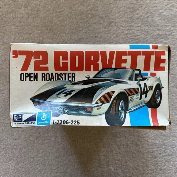 AMT ‘72 Corvette Open Roadster - Picture 3 of 13